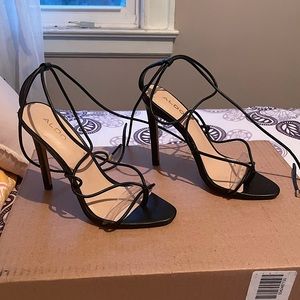 ALDO tie heels in black 5W